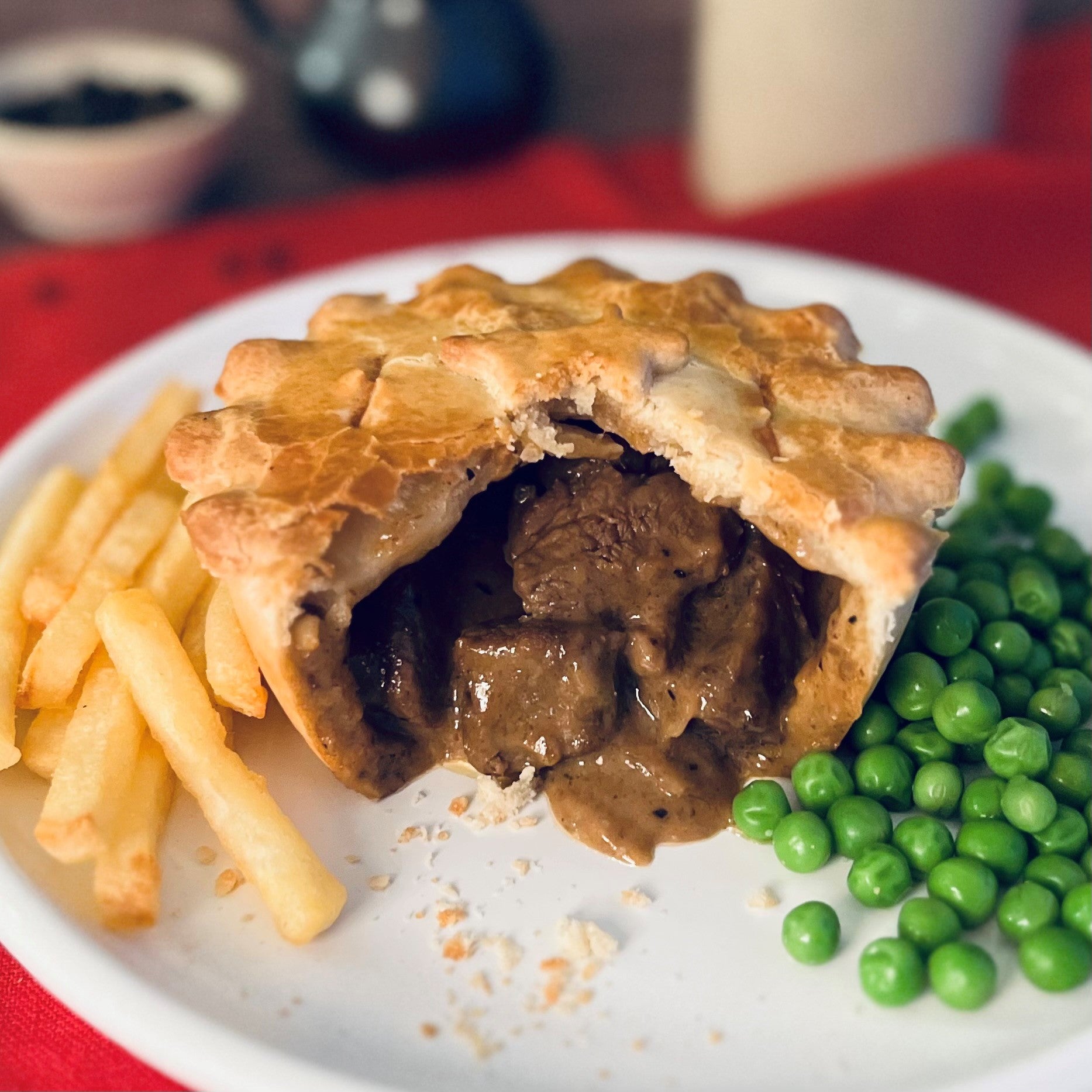 Peppered Steak Pie Buy Pies Online Mud Foods 