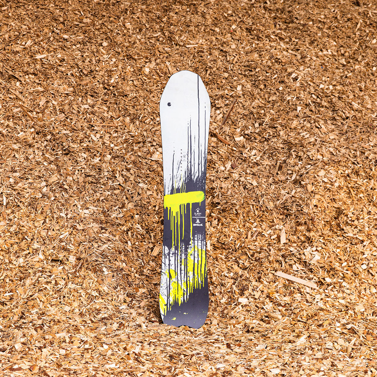 Slash Vertical Snowboard - Lifestyle