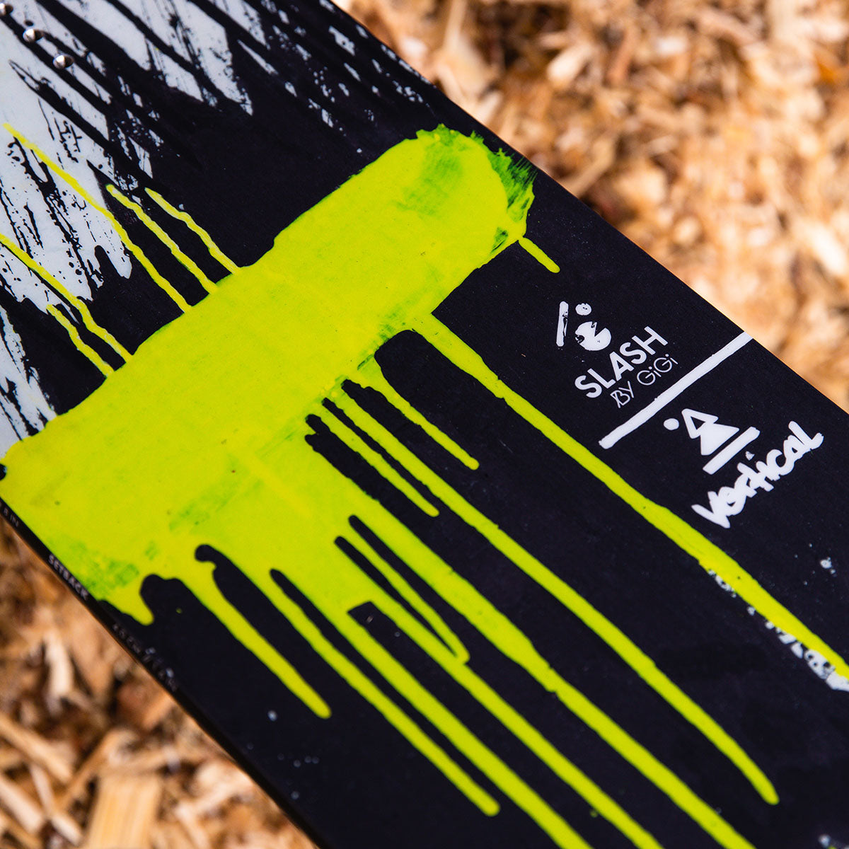 Slash Vertical Snowboard - Lifestyle