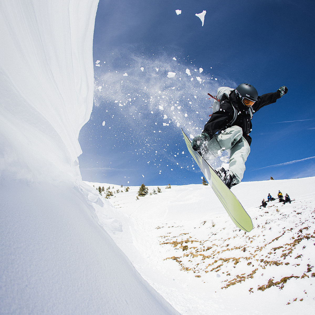 Slash Vertical Snowboard - Lifestyle