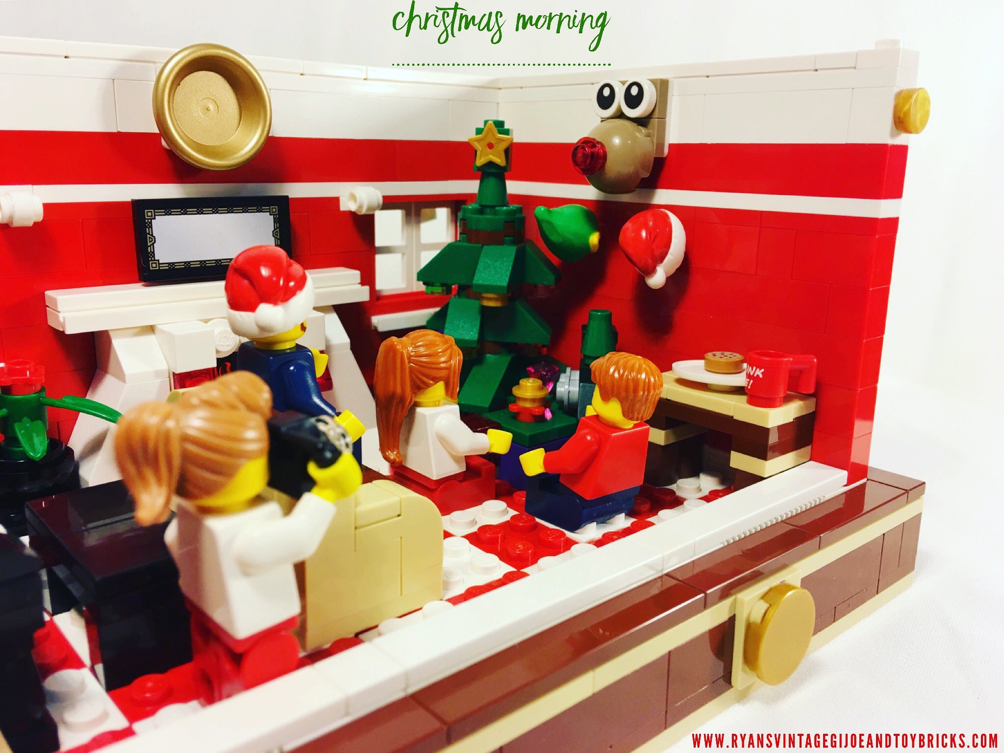 LEGO CUSTOM CHRISTMAS MORNING HOLIDAY MOC DECORATION