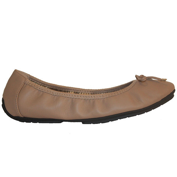 halle ballet flat