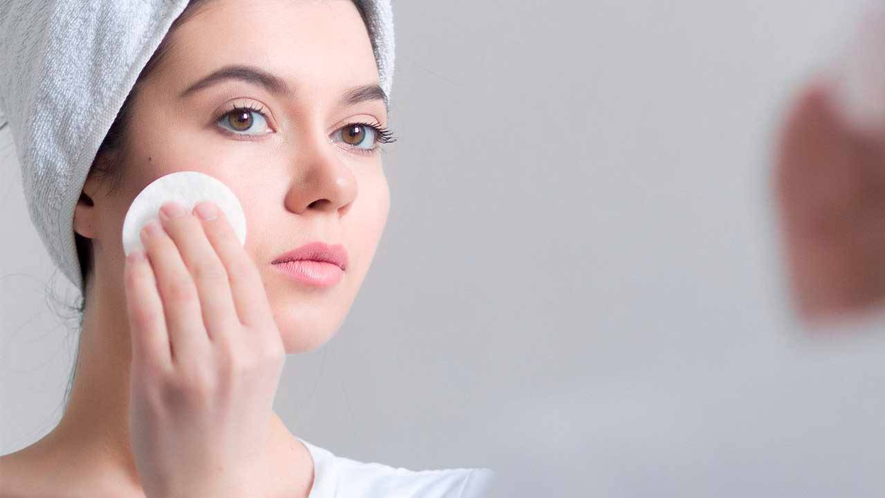 what is benefit of blotting paper for skin