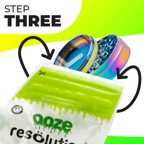 Step 3: Place all 4 pieces of the grinder inside the activated pouch of Ooze Resolution Res Gel