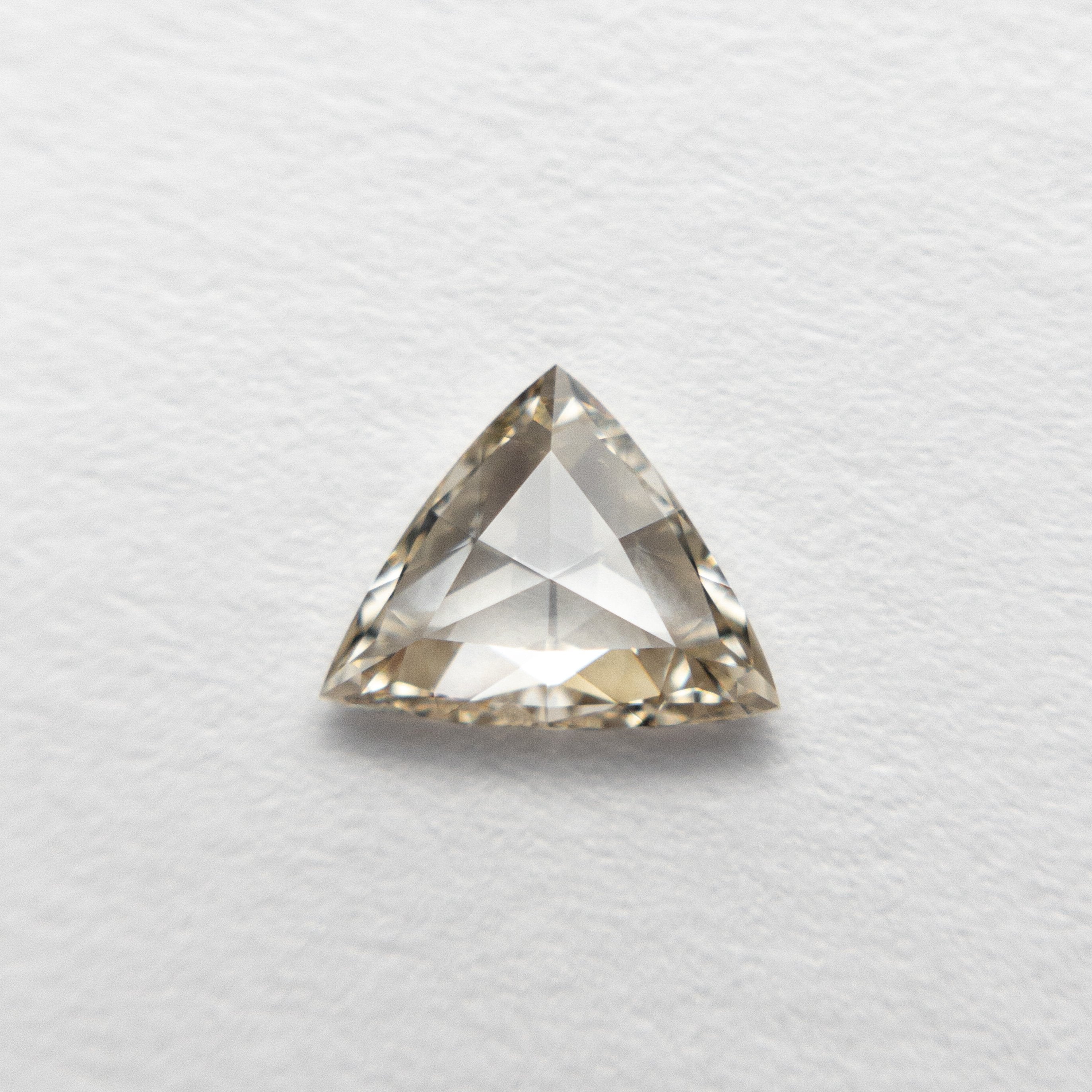 0.52ct 5.72x7.20x2.04mm Trillion Rosecut 19163-71