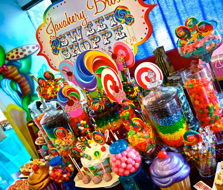 Organize Candy Buffet