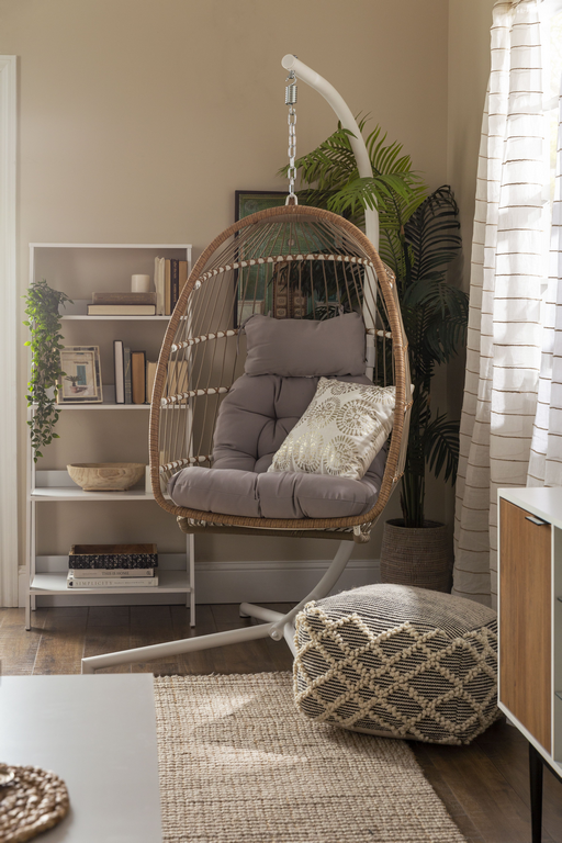 Swing chair for cozy retreat