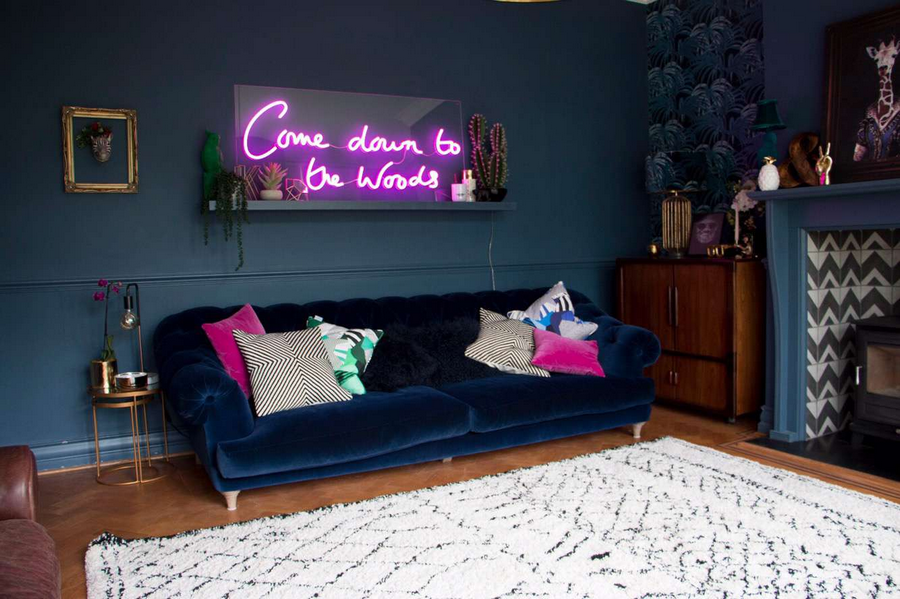 Pink neon sign for bedroom