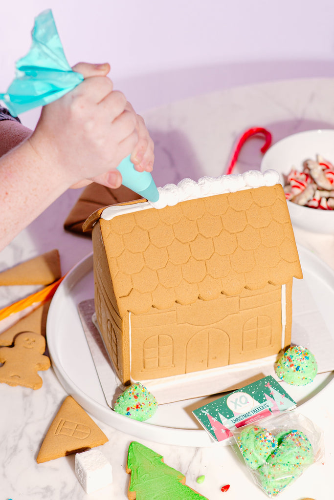 How to build a gingerbread house with XO Marshmallow