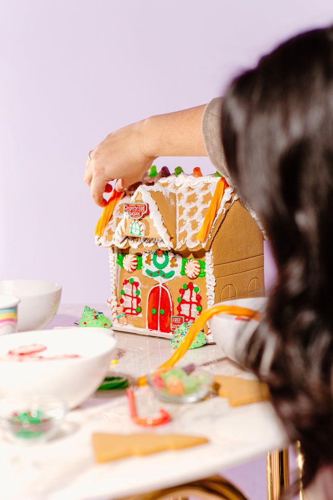 How to build a gingerbread house with XO Marshmallow