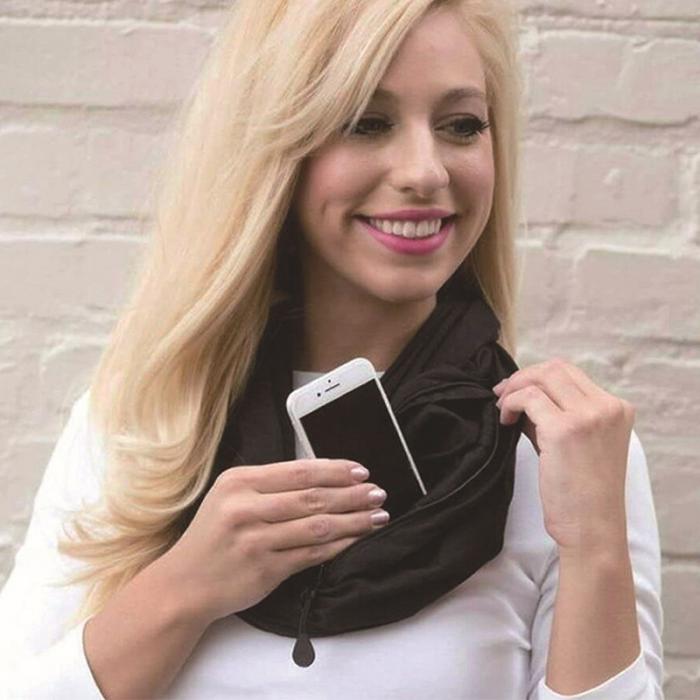iScarf™ 帶口袋的 Multi-Way Infinity 圍巾
