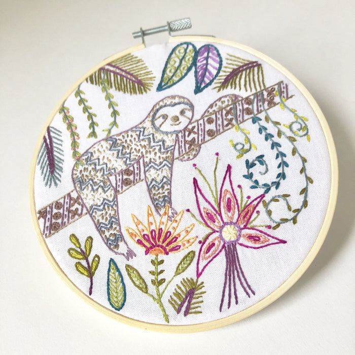 Hand Embroidery Kit, Yarn, 4 Floral Patterns, Hoops, Needles, Scissors –  BrightCreationsOfficial