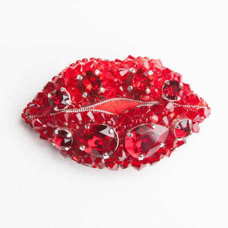 Brooch Lips