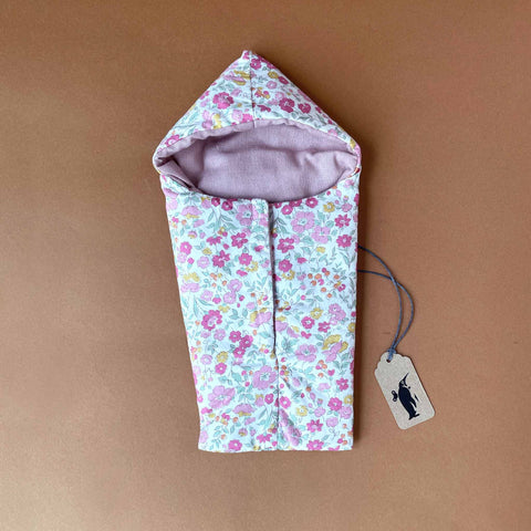 https://cdn.shopify.com/s/files/1/1659/7413/products/petite-sleeping-bag-rose-garden-688200_large.jpg?v=1657223515