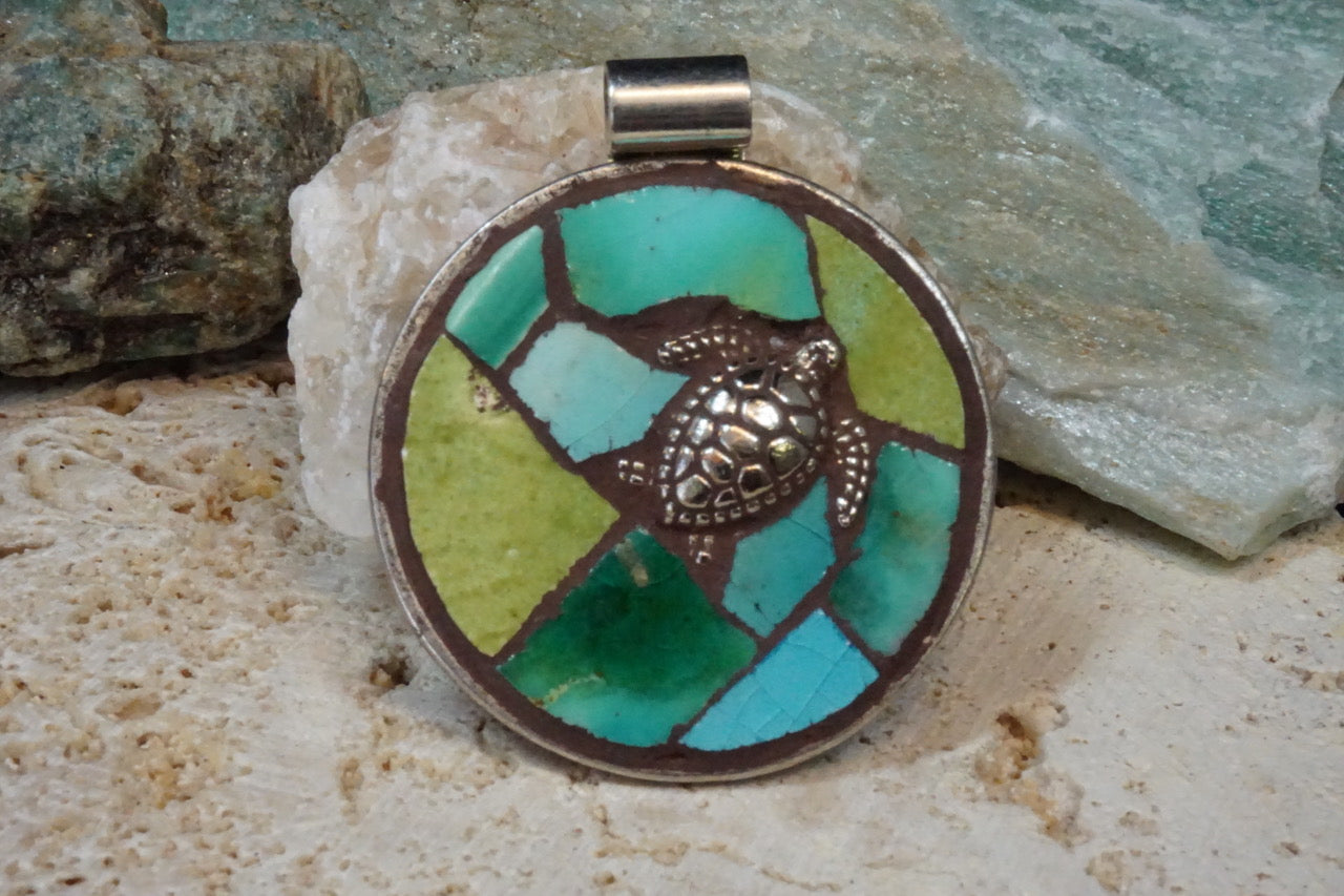 Denwar pendant by Karen Sasine