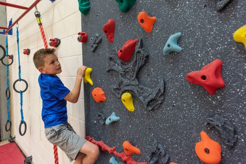 Boy on Safari Ninja Circuit by Everlast Climbing