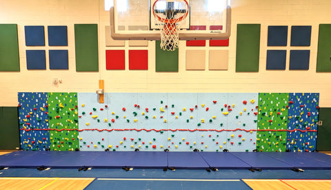 Climbing wall by Everlast Climbing