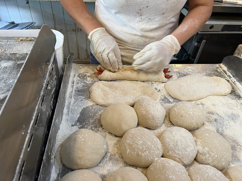 Preparing Bolo de caco