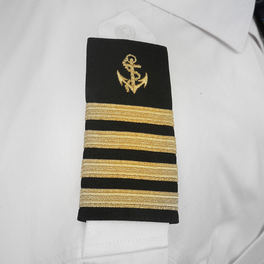 White uniform shirts with epaulets canada pictures