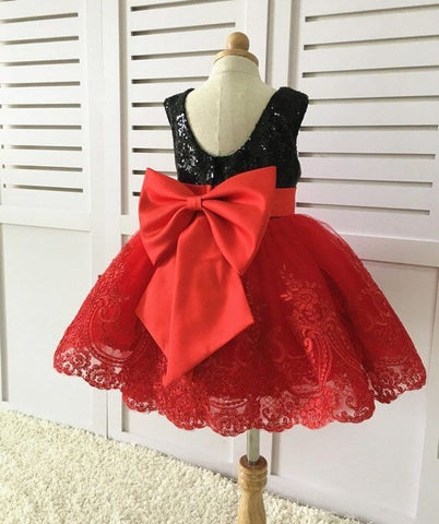 dress with big ribbon at the back