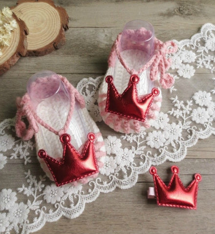 knitted baby sandals