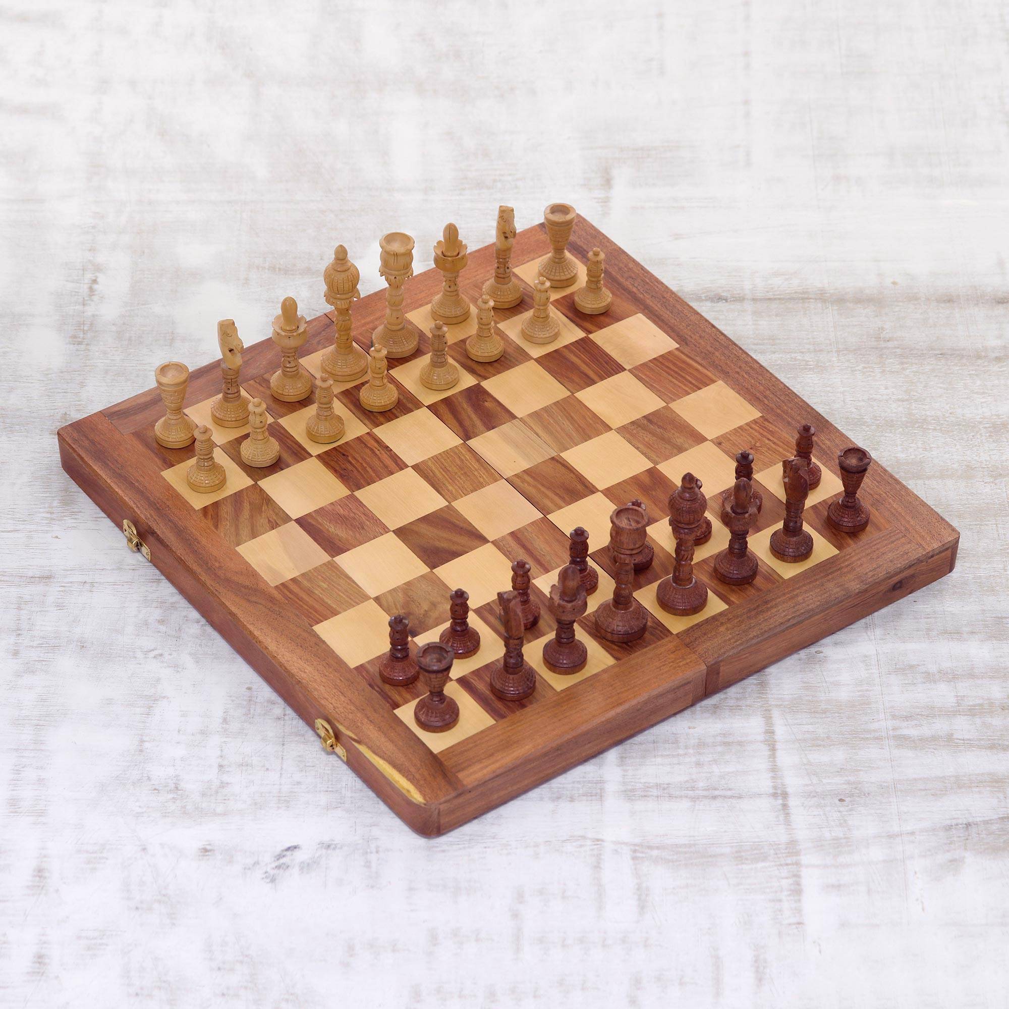 custom made travel chess