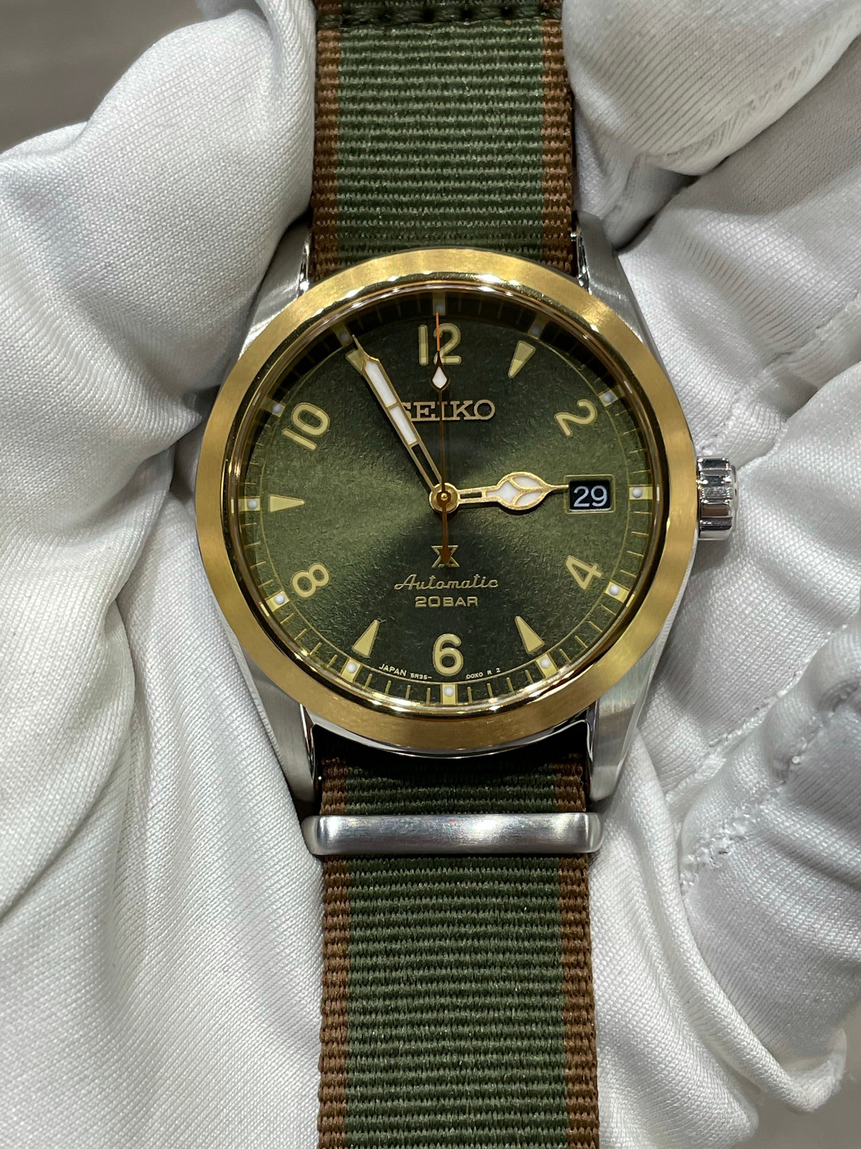 Seiko PROSPEX 38mm Alpinist - Green Dial SPB212J1