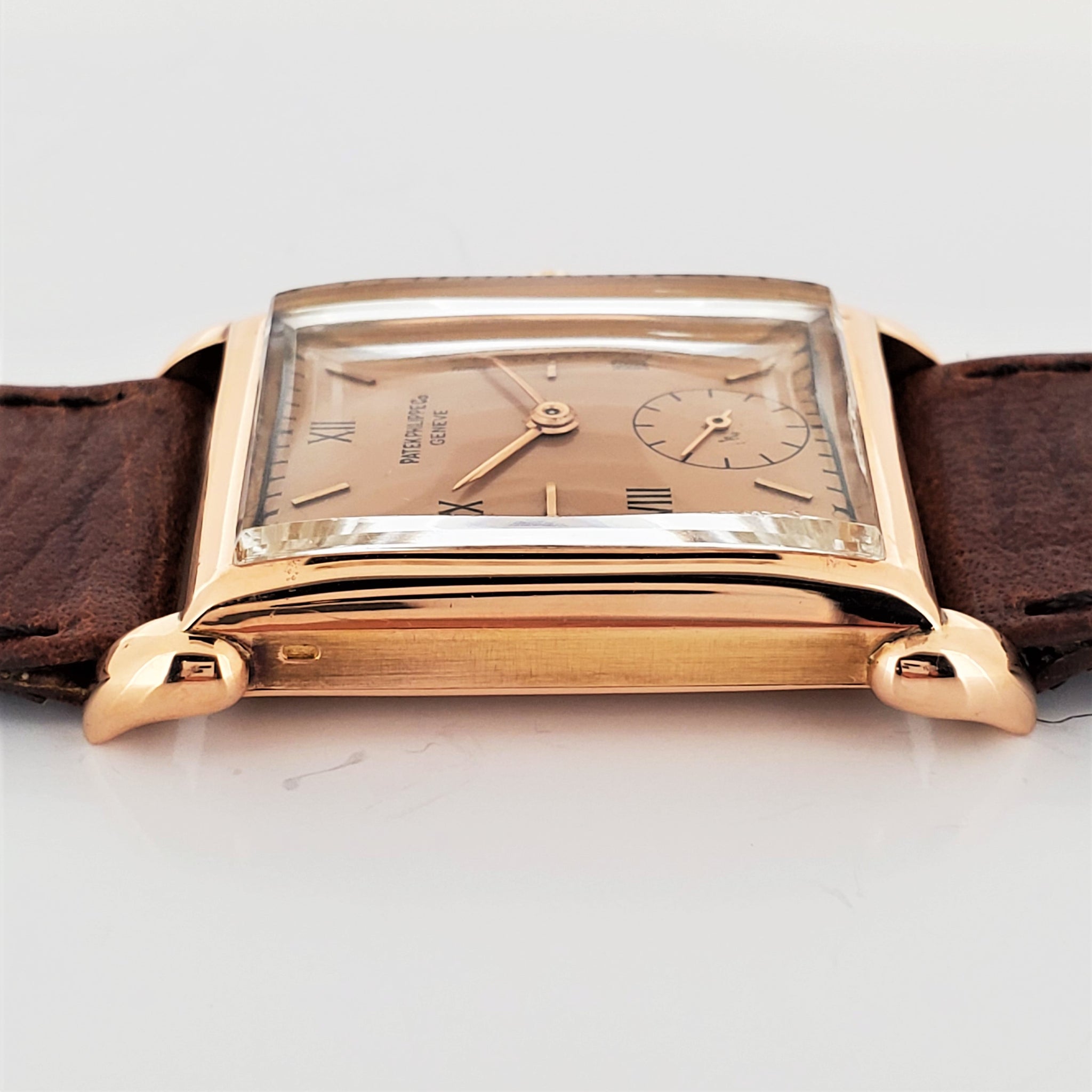 Patek Philippe 1530R Rectangular Tear Drop Lug Watch – PatekMonger