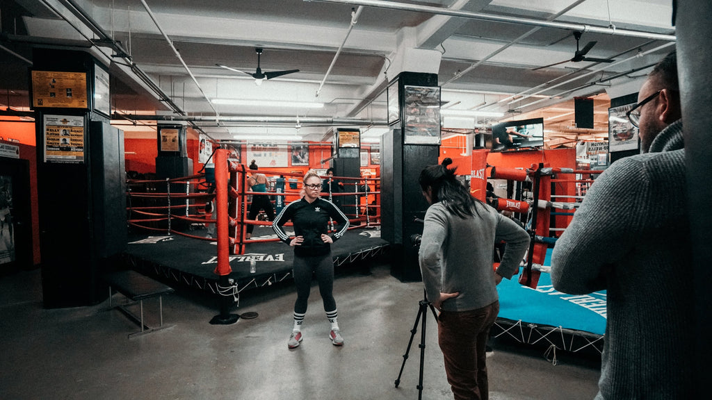 ph daniel sanchez behind the scenes with heather the heat hardy at gleasons gym