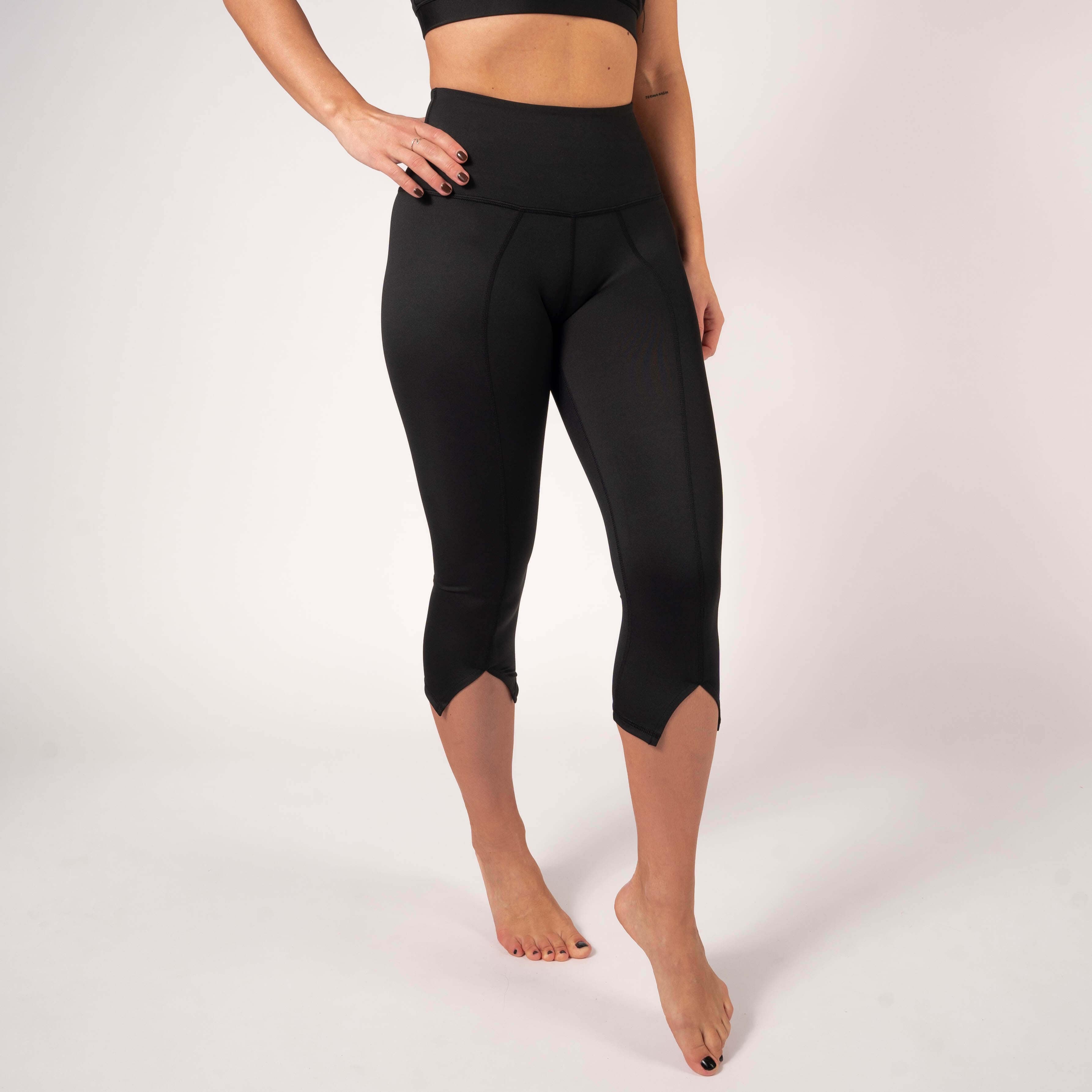 Black Define Capri Tights | BARA Sportswear | Reviews on Judge.me
