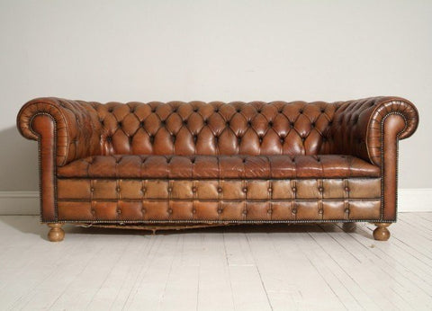Fully Buttoned Chesterfield Sofa