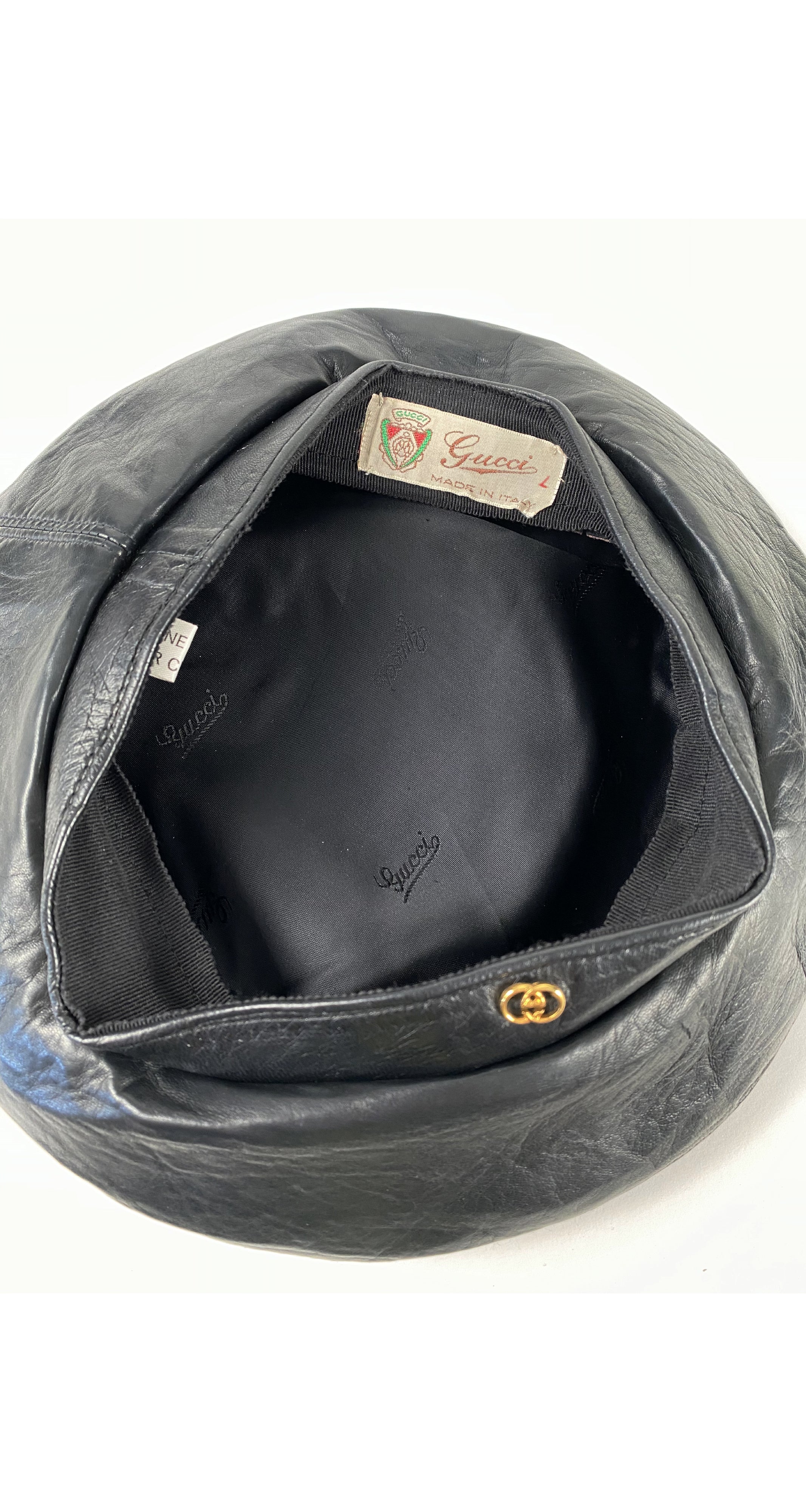 leather beret gucci
