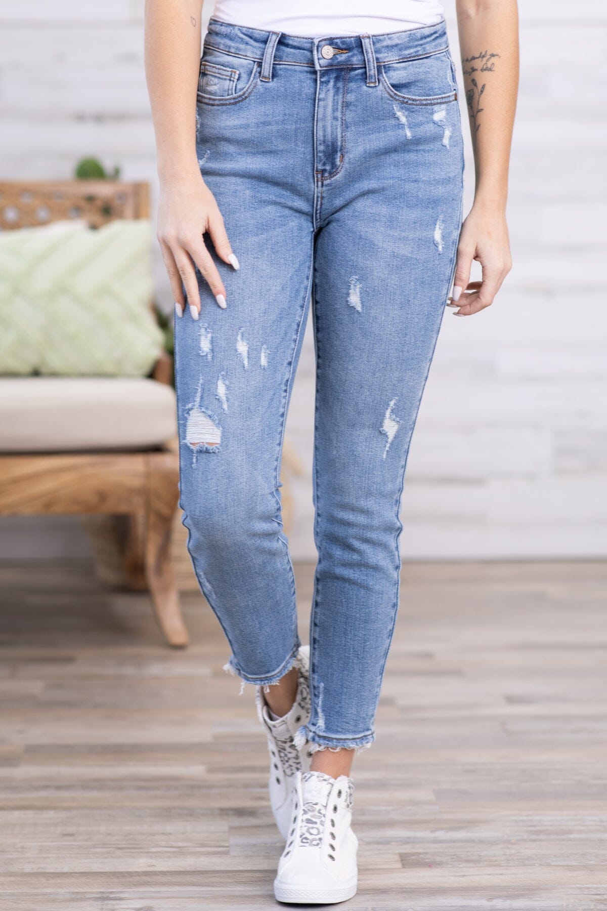 Judy Blue Medium Wash Straight Leg Jeans