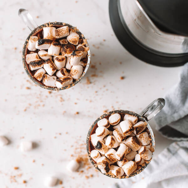 mugs of vegan S'mores Hot Chocolate