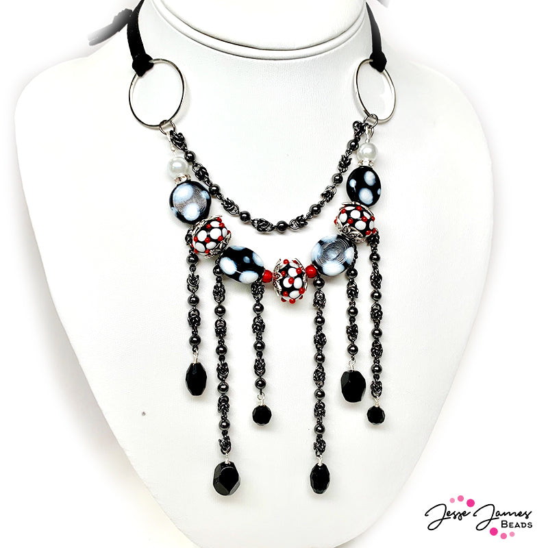 Jesse James Beads - Sara Ellis - Necklace tutorial - Lampwork beads - Lampwork necklace