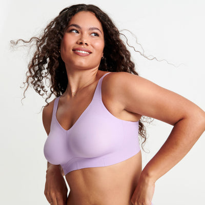 Comfortable Size-Inclusive Wireless Bras | Seamless Support & Comfort –  Evelyn & Bobbie
