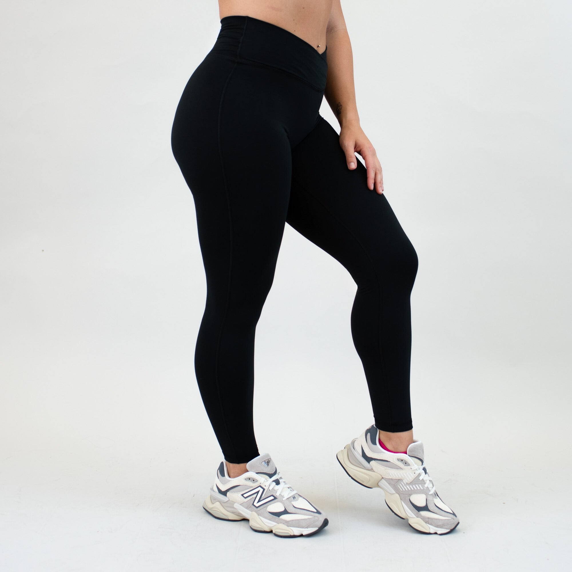 Lululemon Fast and Free High-Rise Tight 25 size 2, Women's Fashion,  Activewear on Carousell