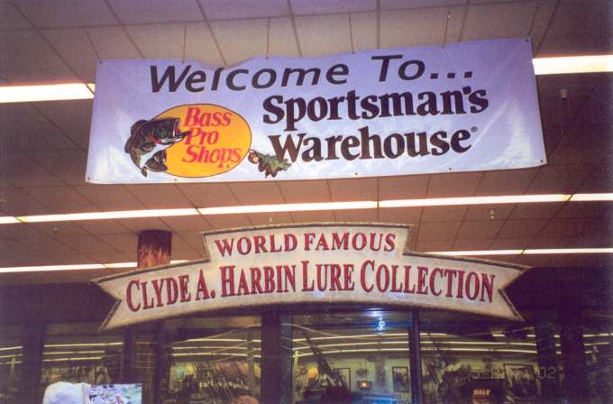 Welcome Sign to the Sportsman's Warehouse Store