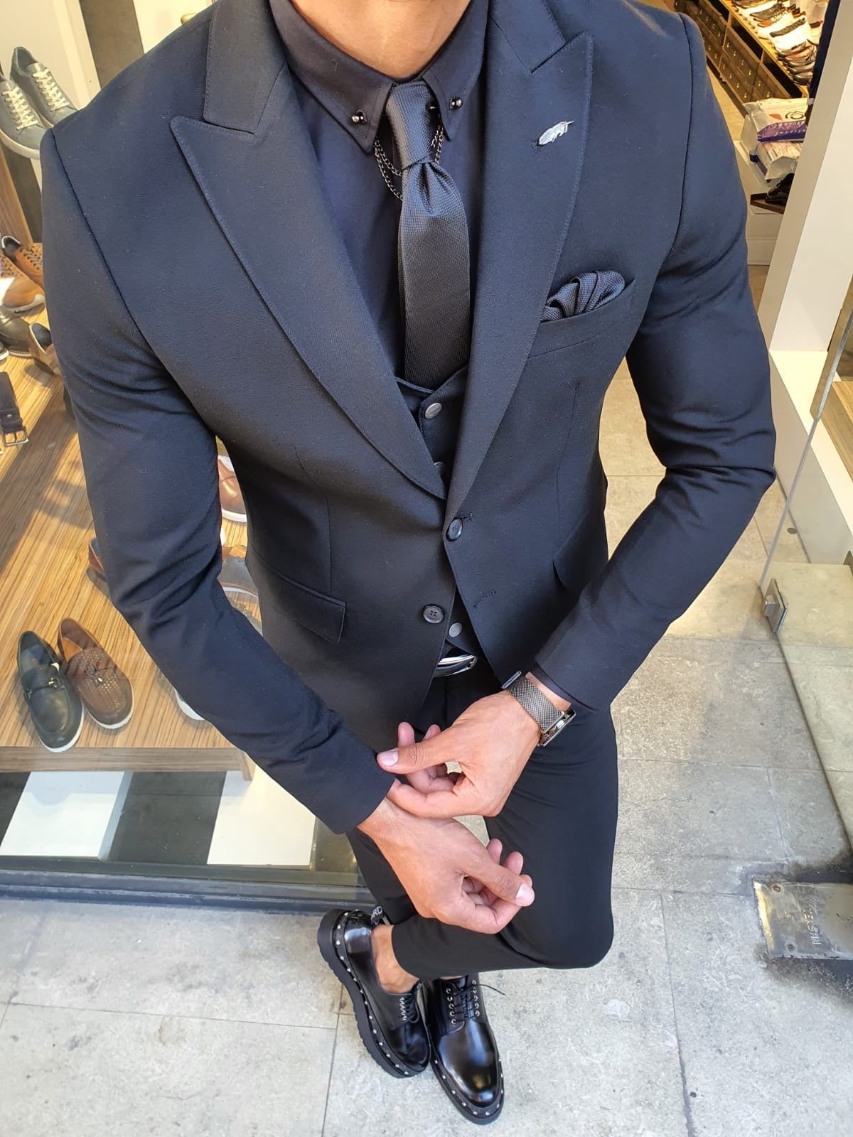 Henderson Black Slim Fit Suit – BRABION