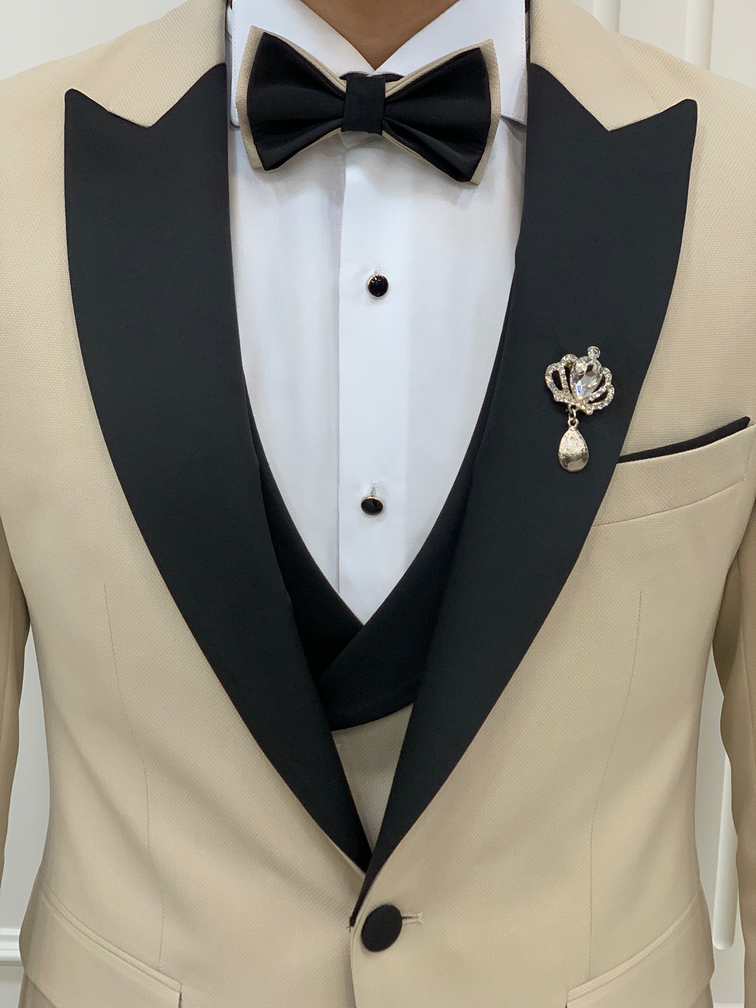 Eden Beige Slim Fit Peak Lapel Tuxedo – BRABION