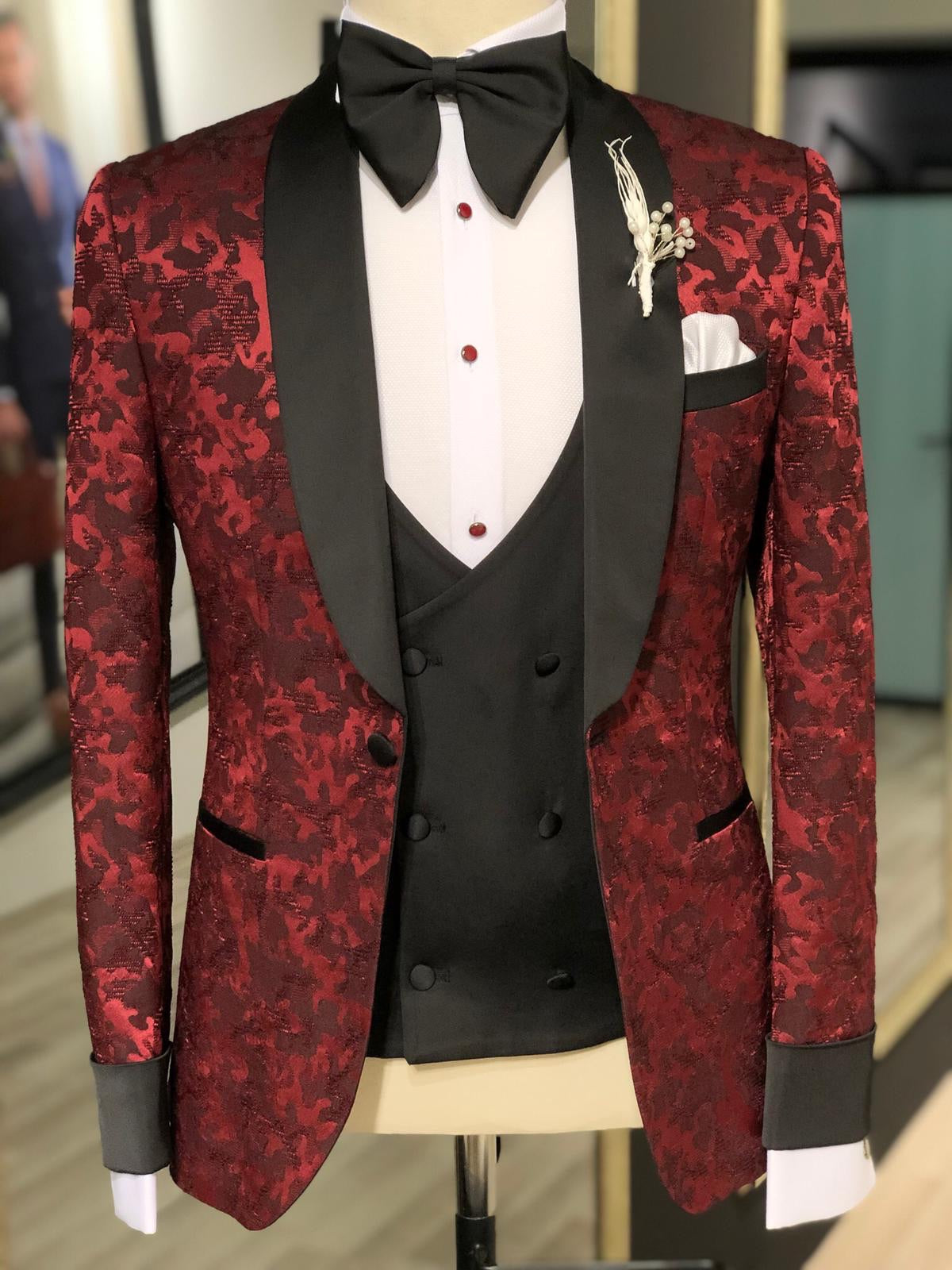Abboud Claret Red Embroidery Tuxedo – brabion