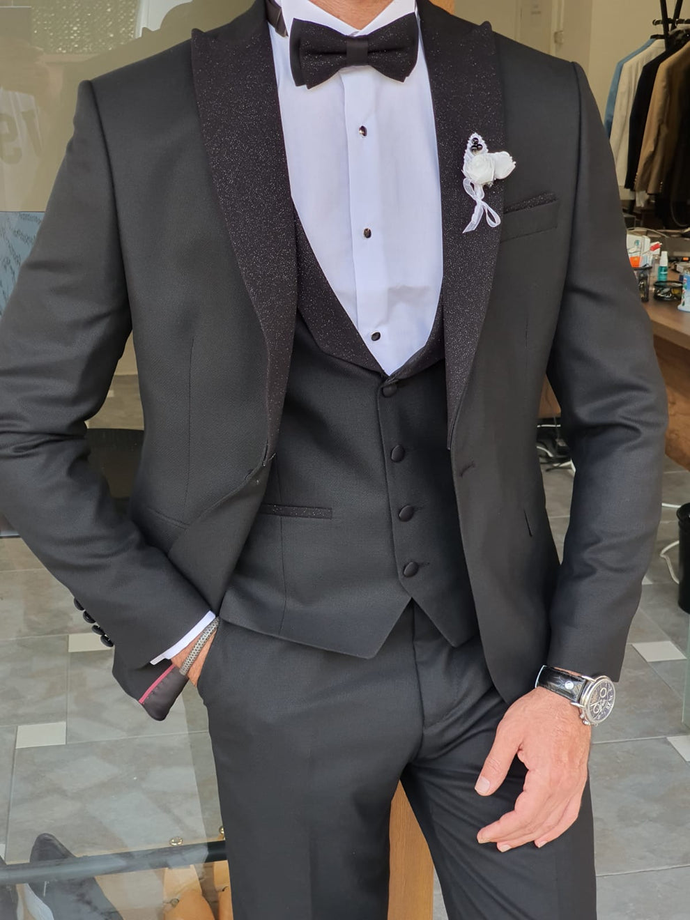 Richmond Black Slim Fit Peak Lapel Tuxedo – BRABION