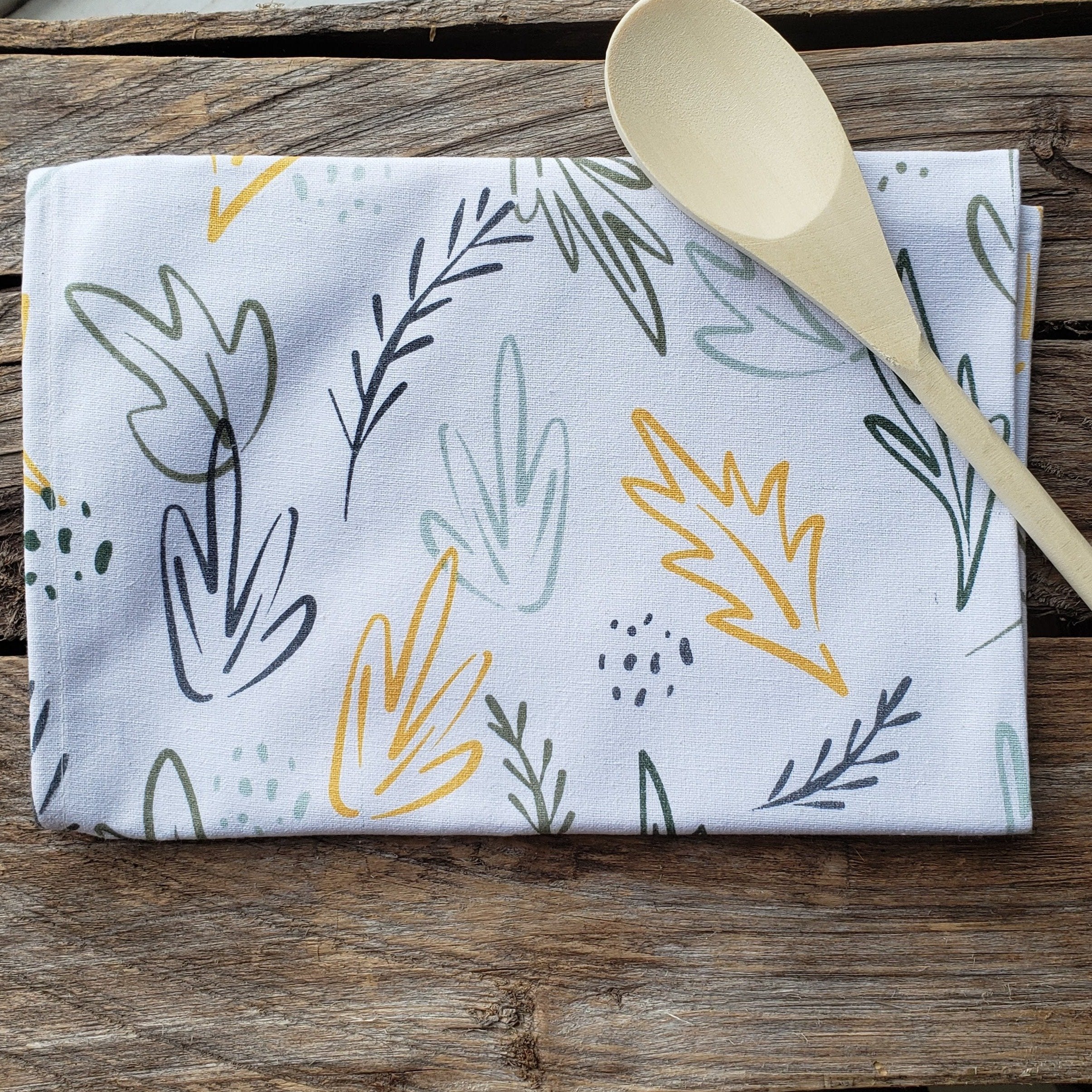 https://cdn.shopify.com/s/files/1/1669/2063/products/Autumn-Garden-Tea-Towel-100-Cotton-Limited_34ffa822-b85d-4233-8484-cdf330e4a6b8.jpg?v=1634746430