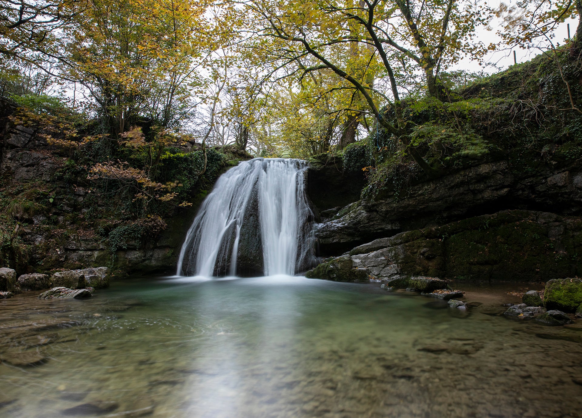 Janet's Foss, Malham