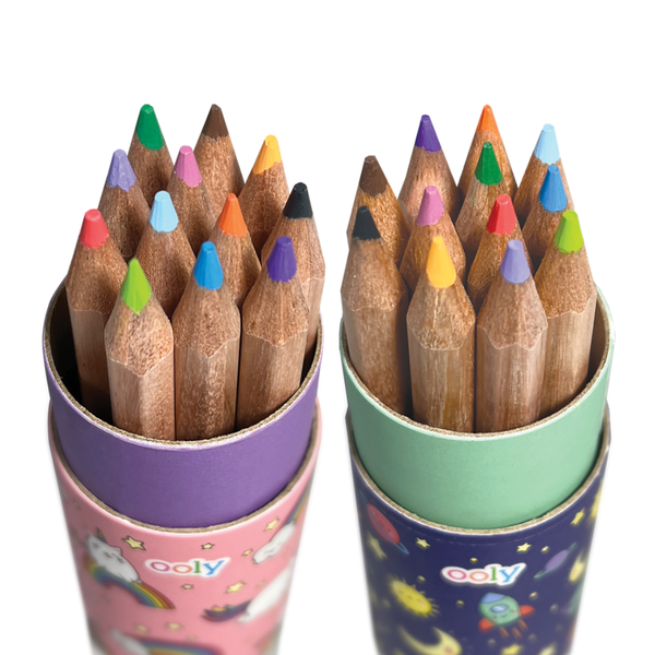 https://cdn.shopify.com/s/files/1/1670/8729/files/ooly-toys-games-art-drawing-toys-pencils-pens-markers-draw-n-doodle-mini-colored-pencils-set-and-sharpener-32806259884101_600x600.png?v=1683741765