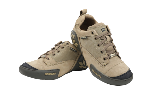 Buy Woodland Men's 3051118 Cashew Leather Sneaker-8 UK (42 EU) (GC  3051118CASHEW Brown) at Amazon.in