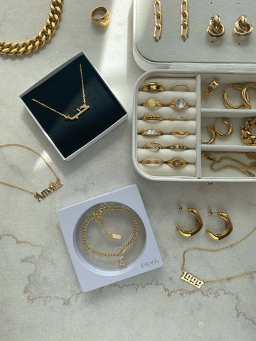 Why Personalised Jewellery Makes A Great Gift