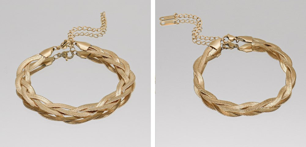 Gold Bracelet Lookbook 2022: Textured gold bracelets