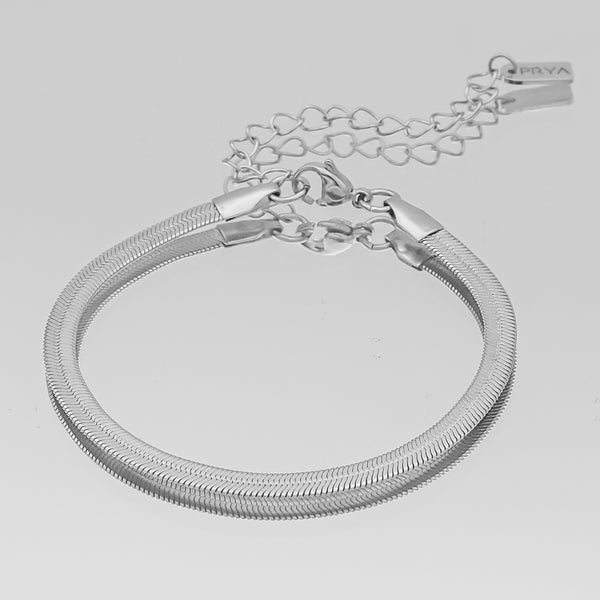 Silver Bracelet Lookbook 2022: Herringbone Bracelet Silver