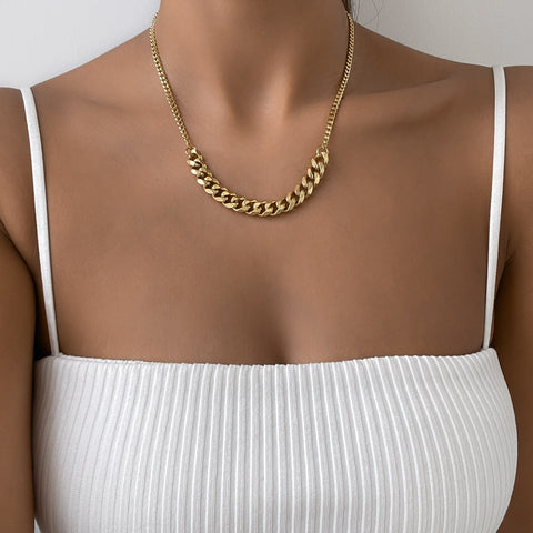 Gold chunky cuban contrast chain for women